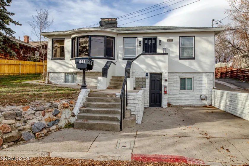 1111 Strand, Reno, Nevada 89503, ,1 BathroomBathrooms,Residential Income,Residential,Strand,260002060