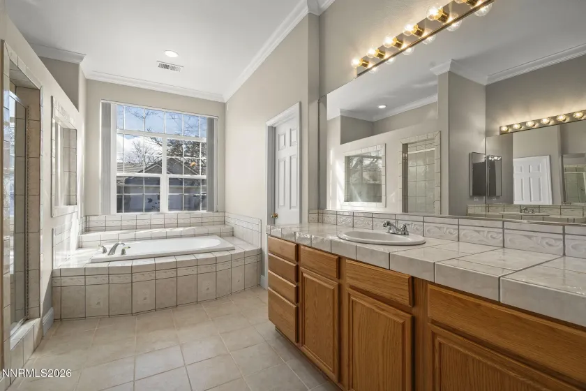 1599 Rio Grande, Reno, Nevada 89521, 3 Bedrooms Bedrooms, ,3 BathroomsBathrooms,Residential,Residential,Rio Grande,260002625