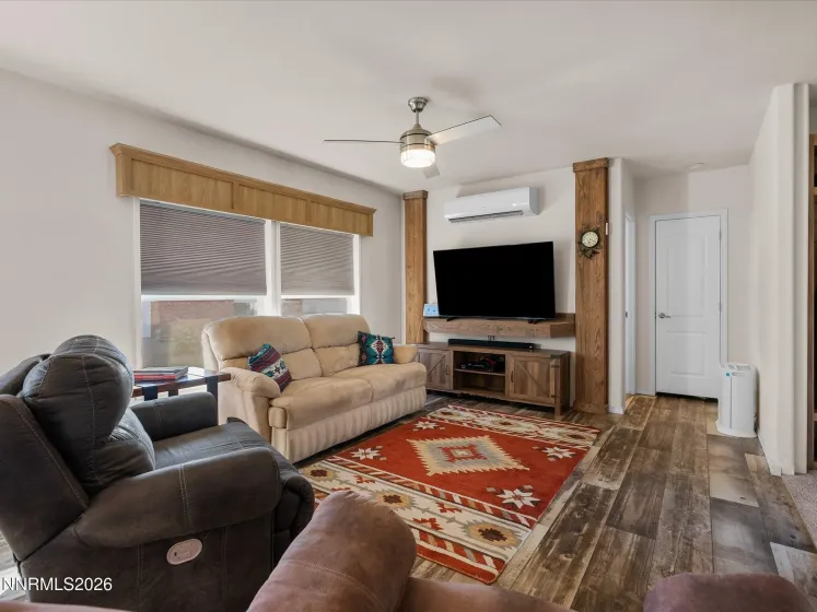 4555 Amy, Reno, Nevada 89510, 3 Bedrooms Bedrooms, ,2 BathroomsBathrooms,Residential,Residential,Amy,260002631