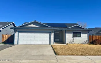 210 Emigrant, Fernley, Nevada 89408, 3 Bedrooms Bedrooms, ,2 BathroomsBathrooms,Residential Lease,Manufactured,Emigrant,260002634