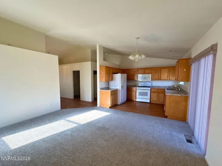 210 Emigrant, Fernley, Nevada 89408, 3 Bedrooms Bedrooms, ,2 BathroomsBathrooms,Residential Lease,Manufactured,Emigrant,260002634