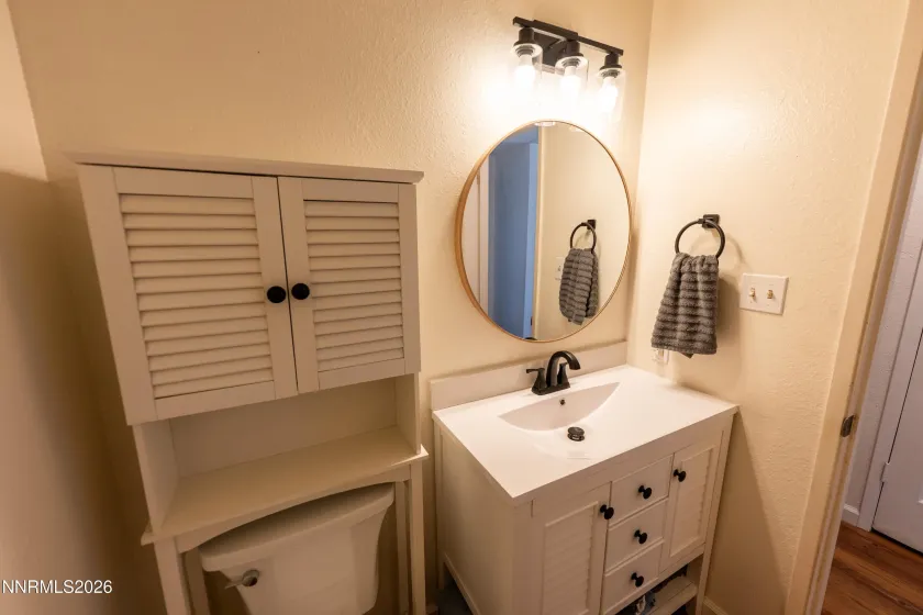 6764 Honeysuckle, Reno, Nevada 89506, 2 Bedrooms Bedrooms, ,2 BathroomsBathrooms,Residential,Residential,Honeysuckle,260002640