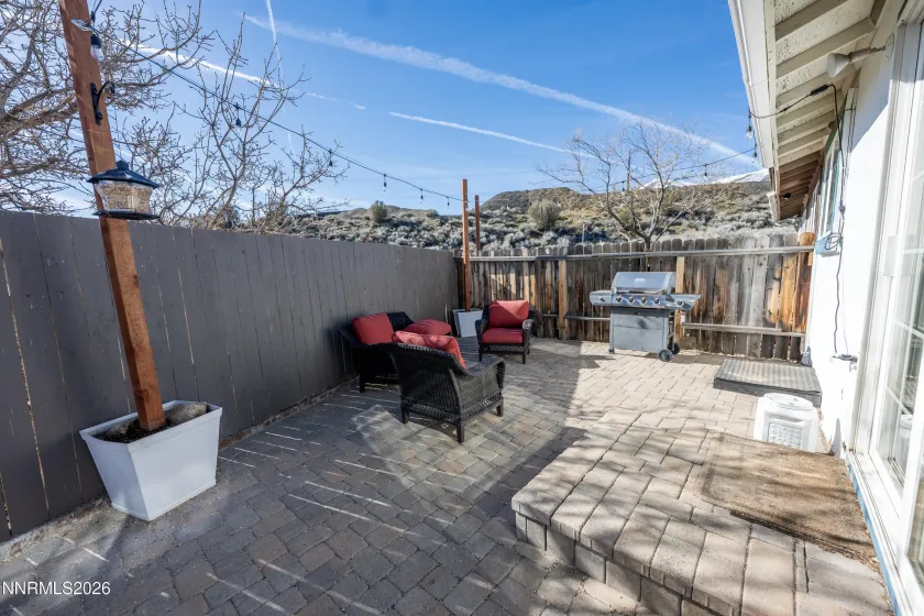 6764 Honeysuckle, Reno, Nevada 89506, 2 Bedrooms Bedrooms, ,2 BathroomsBathrooms,Residential,Residential,Honeysuckle,260002640