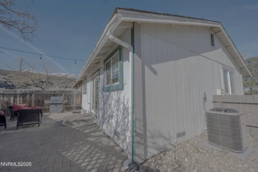 6764 Honeysuckle, Reno, Nevada 89506, 2 Bedrooms Bedrooms, ,2 BathroomsBathrooms,Residential,Residential,Honeysuckle,260002640