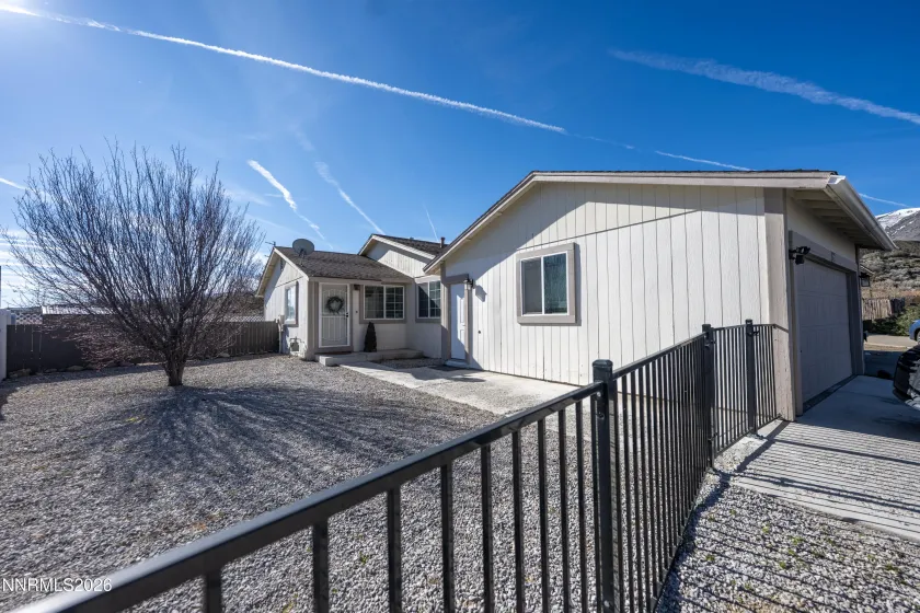 6764 Honeysuckle, Reno, Nevada 89506, 2 Bedrooms Bedrooms, ,2 BathroomsBathrooms,Residential,Residential,Honeysuckle,260002640