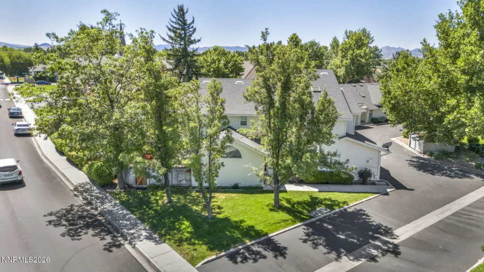 1179 Cottonwood, Gardnerville, Nevada 89410, 2 Bedrooms Bedrooms, ,3 BathroomsBathrooms,Residential,Residential,Cottonwood,260002637