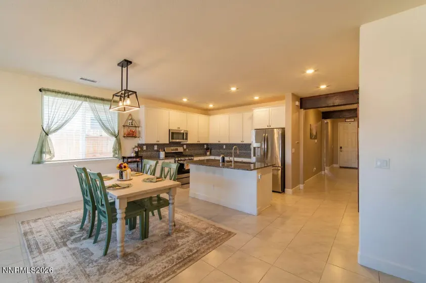 1124 Dapple, Minden, Nevada 89423, 3 Bedrooms Bedrooms, ,2 BathroomsBathrooms,Residential,Residential,Dapple,260002655