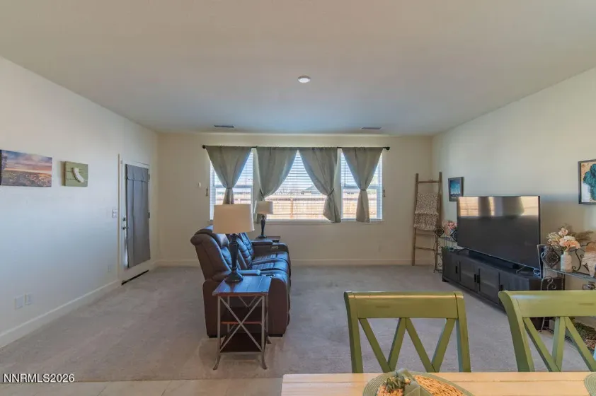 1124 Dapple, Minden, Nevada 89423, 3 Bedrooms Bedrooms, ,2 BathroomsBathrooms,Residential,Residential,Dapple,260002655