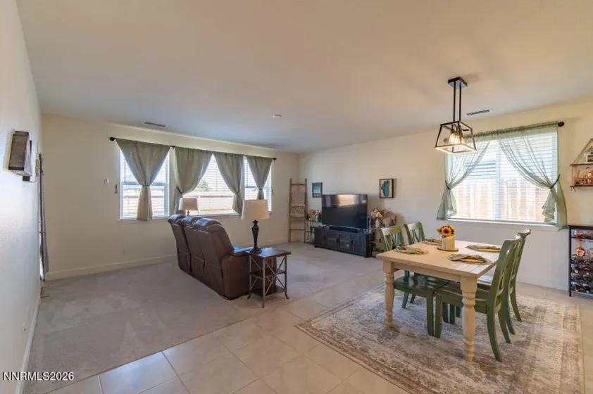 1124 Dapple, Minden, Nevada 89423, 3 Bedrooms Bedrooms, ,2 BathroomsBathrooms,Residential,Residential,Dapple,260002655