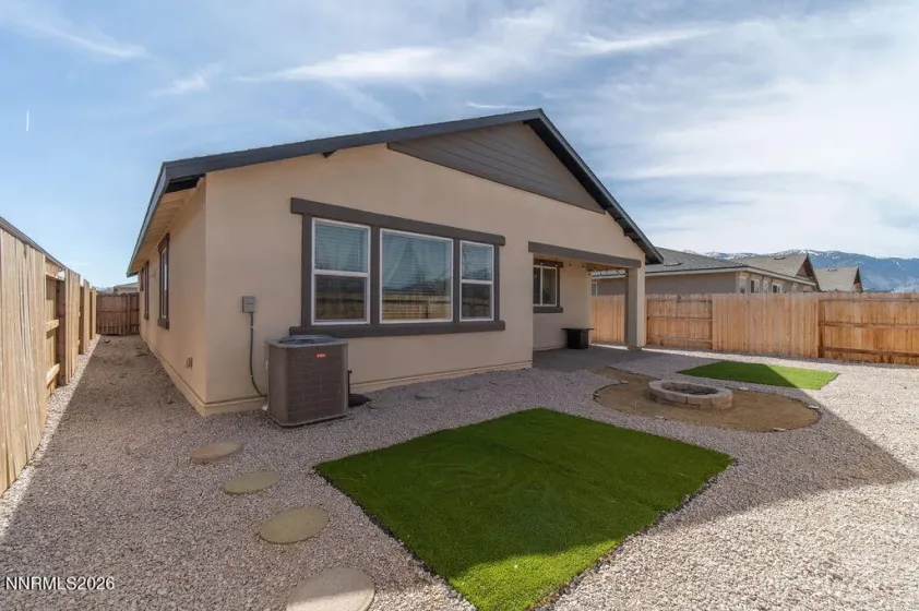 1124 Dapple, Minden, Nevada 89423, 3 Bedrooms Bedrooms, ,2 BathroomsBathrooms,Residential,Residential,Dapple,260002655