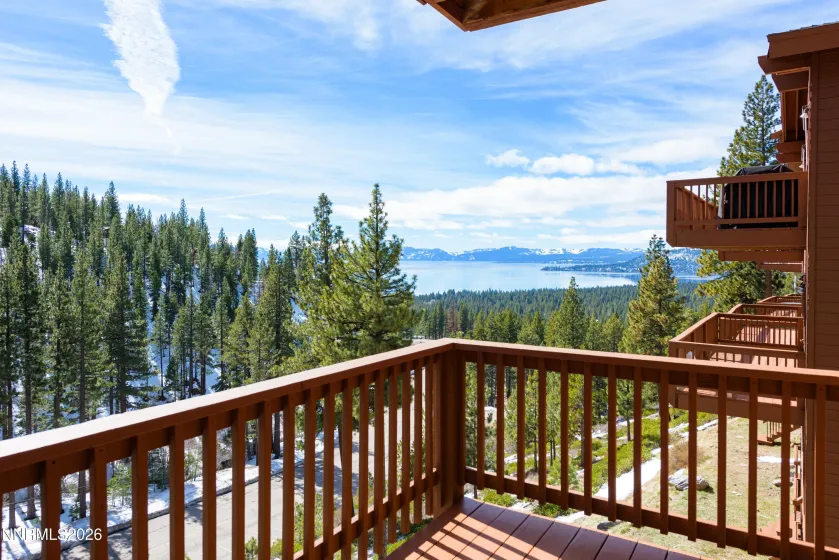 400 Fairview, Incline Village, Nevada 89451, 4 Bedrooms Bedrooms, ,4 BathroomsBathrooms,Residential,Residential,Fairview,260002657