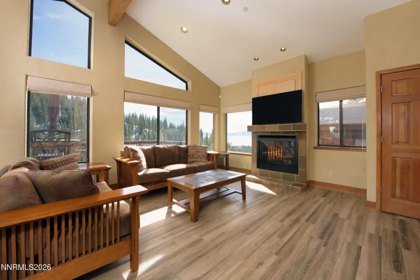 400 Fairview, Incline Village, Nevada 89451, 4 Bedrooms Bedrooms, ,4 BathroomsBathrooms,Residential,Residential,Fairview,260002657