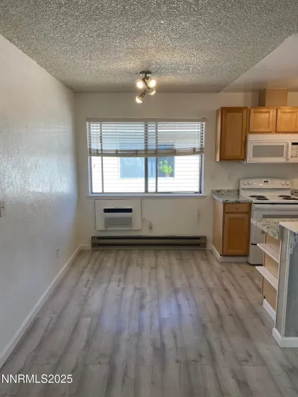 710 Jamaica, Reno, Nevada 89502, 2 Bedrooms Bedrooms, ,1 BathroomBathrooms,Residential,Residential,Jamaica,250056238