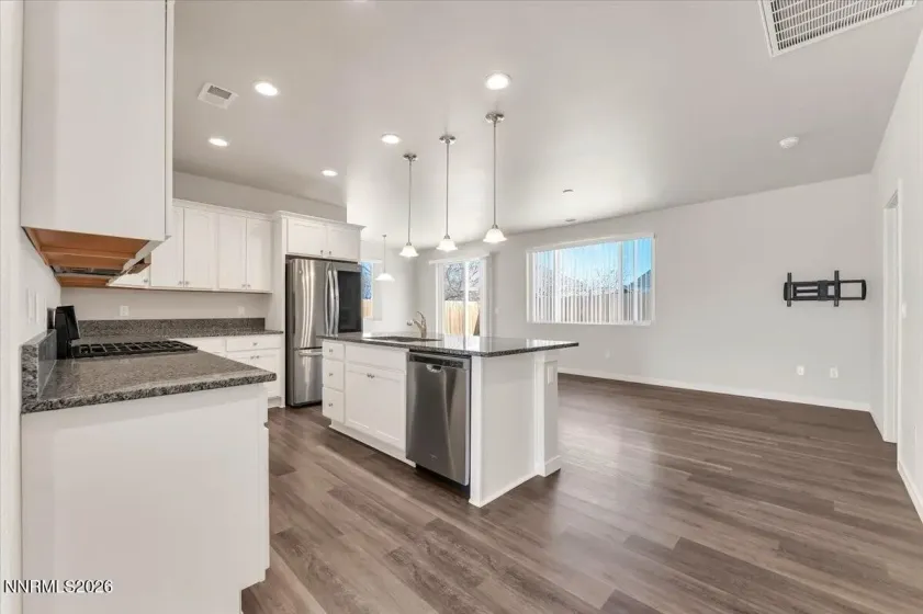 1910 Patrick, Fernley, Nevada 89408, 3 Bedrooms Bedrooms, ,2 BathroomsBathrooms,Residential,Residential,Patrick,260002658