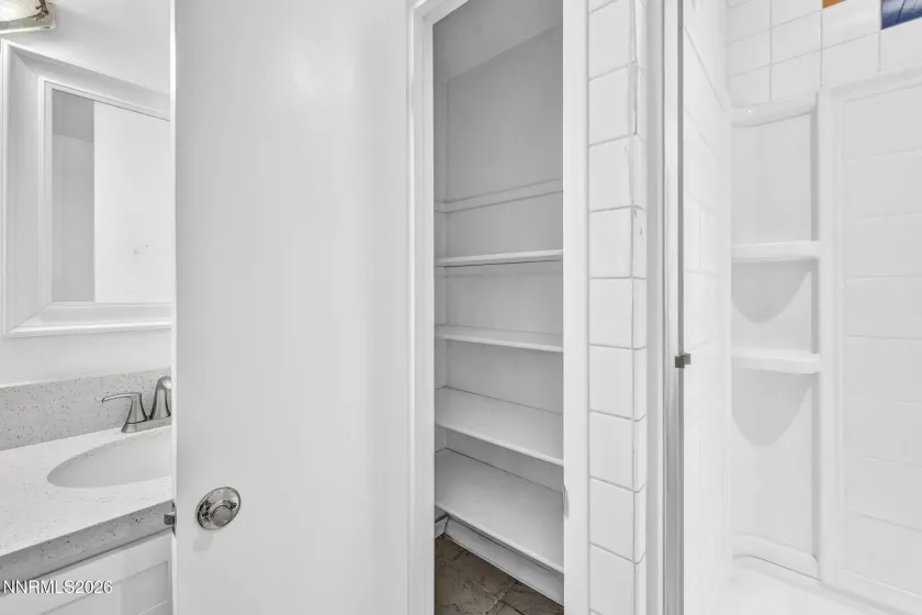 312 Smithridge, Reno, Nevada 89502, 2 Bedrooms Bedrooms, ,2 BathroomsBathrooms,Residential,Residential,Smithridge,260002667