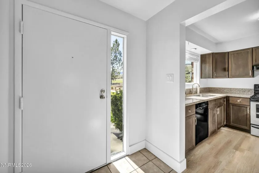 312 Smithridge, Reno, Nevada 89502, 2 Bedrooms Bedrooms, ,2 BathroomsBathrooms,Residential,Residential,Smithridge,260002667