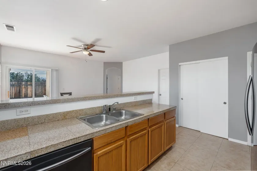 9190 Brightridge, Reno, Nevada 89506, 3 Bedrooms Bedrooms, ,2 BathroomsBathrooms,Residential,Residential,Brightridge,260002665