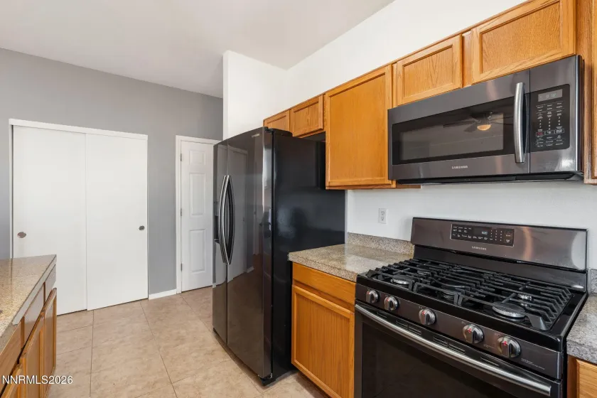 9190 Brightridge, Reno, Nevada 89506, 3 Bedrooms Bedrooms, ,2 BathroomsBathrooms,Residential,Residential,Brightridge,260002665