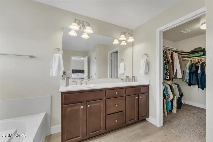 7110 Quill, Reno, Nevada 89506, 4 Bedrooms Bedrooms, ,2 BathroomsBathrooms,Residential,Residential,Quill,260002670