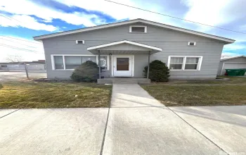 241 5th, Sparks, Nevada 89431, 2 Bedrooms Bedrooms, ,1 BathroomBathrooms,Residential Lease,Manufactured,5th,260002673