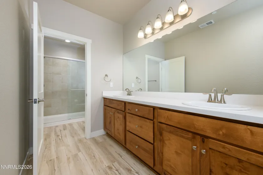 1142 Montevideo, Minden, Nevada 89423, 3 Bedrooms Bedrooms, ,3 BathroomsBathrooms,Residential,Residential,Montevideo,260002674