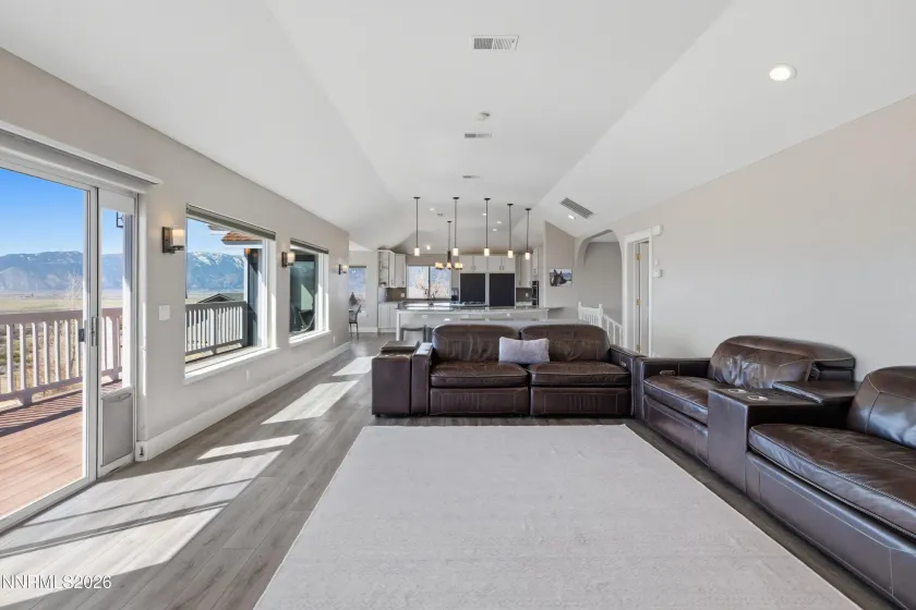 1717 Devon, Minden, Nevada 89423, 5 Bedrooms Bedrooms, ,7 BathroomsBathrooms,Residential,Residential,Devon,260002686