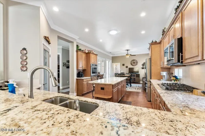 1750 Corleone, Sparks, Nevada 89434, 2 Bedrooms Bedrooms, ,3 BathroomsBathrooms,Residential,Residential,Corleone,260002688