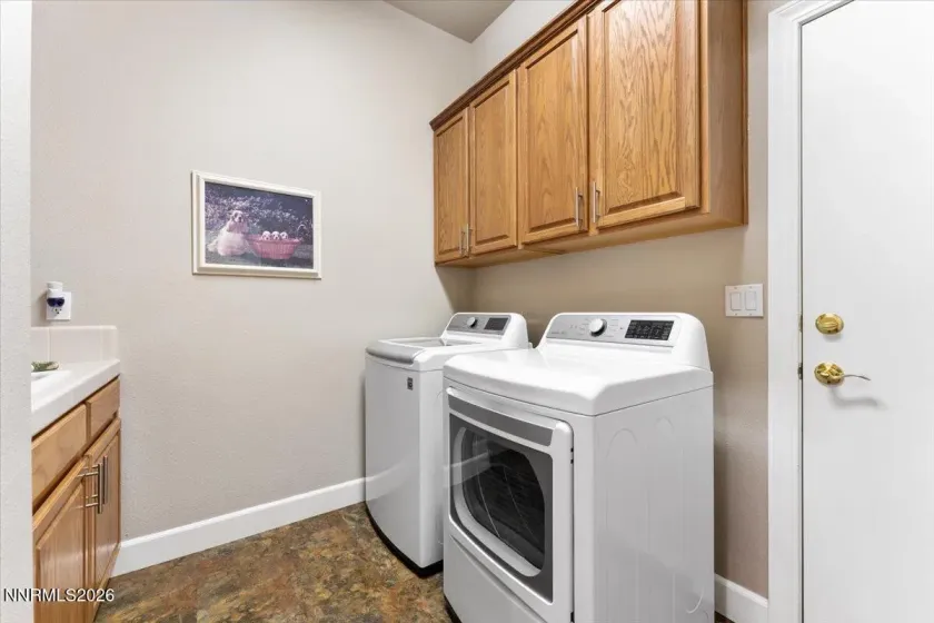 1750 Corleone, Sparks, Nevada 89434, 2 Bedrooms Bedrooms, ,3 BathroomsBathrooms,Residential,Residential,Corleone,260002688