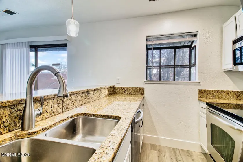 2245 Kietzke, Reno, Nevada 89502, 2 Bedrooms Bedrooms, ,1 BathroomBathrooms,Residential,Residential,Kietzke,260002693