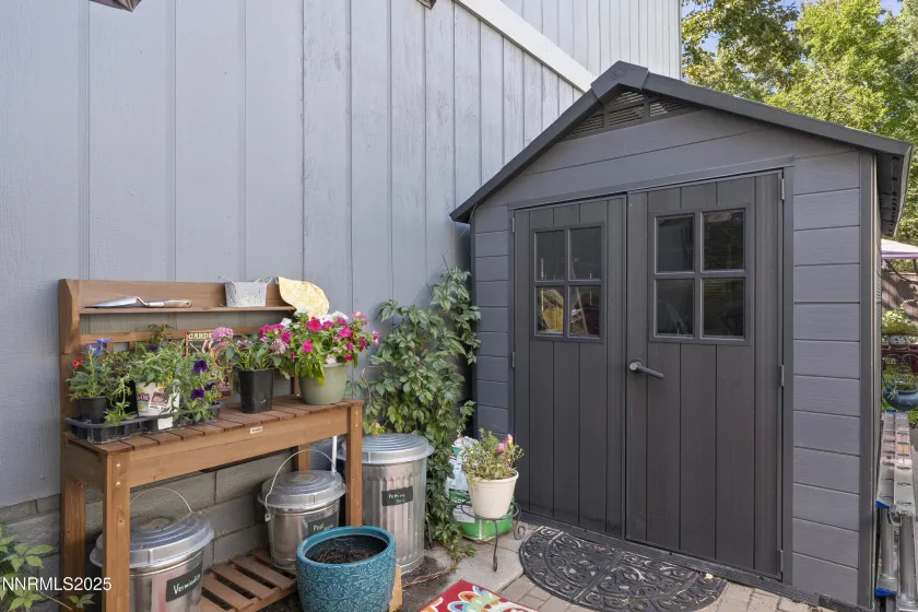 6435 Meadow Valley, Reno, Nevada 89519, 3 Bedrooms Bedrooms, ,2 BathroomsBathrooms,Residential,Residential,Meadow Valley,260002699