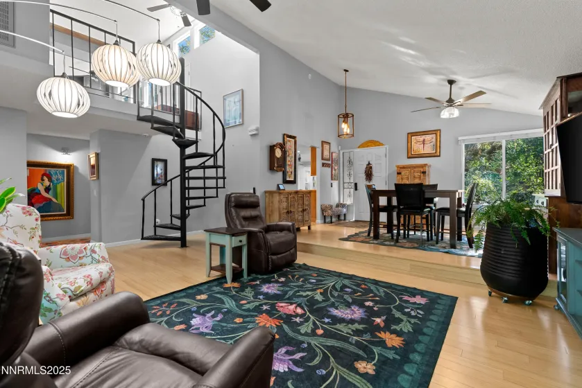 6435 Meadow Valley, Reno, Nevada 89519, 3 Bedrooms Bedrooms, ,2 BathroomsBathrooms,Residential,Residential,Meadow Valley,260002699