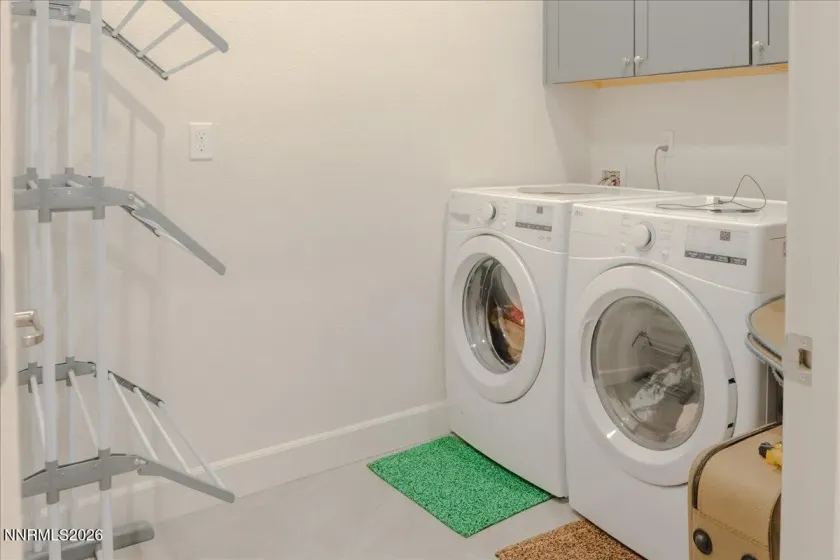 6847 Ronaldinho, Sparks, Nevada 89436, 4 Bedrooms Bedrooms, ,3 BathroomsBathrooms,Residential,Residential,Ronaldinho,260002701