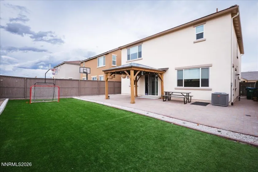 6847 Ronaldinho, Sparks, Nevada 89436, 4 Bedrooms Bedrooms, ,3 BathroomsBathrooms,Residential,Residential,Ronaldinho,260002701