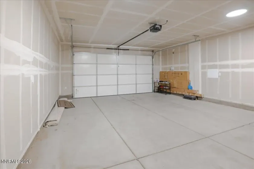 6847 Ronaldinho, Sparks, Nevada 89436, 4 Bedrooms Bedrooms, ,3 BathroomsBathrooms,Residential,Residential,Ronaldinho,260002701