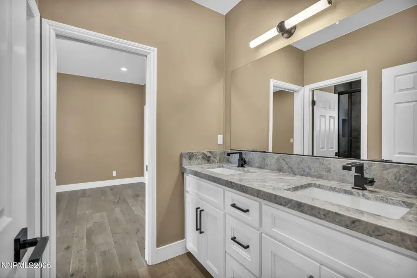 2965 Roundrock, Reno, Nevada 89511, 5 Bedrooms Bedrooms, ,4 BathroomsBathrooms,Residential,Residential,Roundrock,250050103