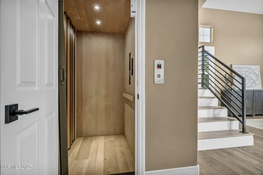 2965 Roundrock, Reno, Nevada 89511, 5 Bedrooms Bedrooms, ,4 BathroomsBathrooms,Residential,Residential,Roundrock,250050103