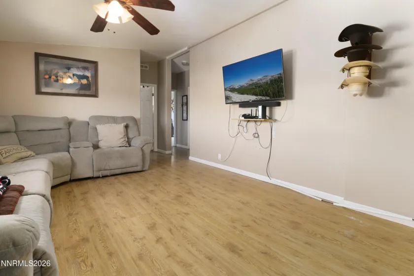 222 Julie, Dayton, Nevada 89403, 3 Bedrooms Bedrooms, ,2 BathroomsBathrooms,Residential,Residential,Julie,260002705