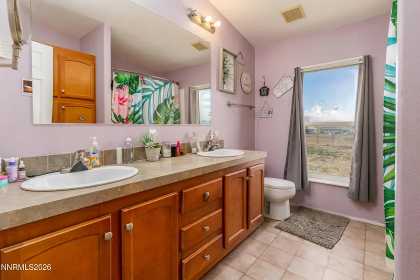 222 Julie, Dayton, Nevada 89403, 3 Bedrooms Bedrooms, ,2 BathroomsBathrooms,Residential,Residential,Julie,260002705