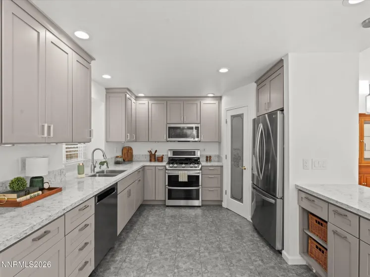 1588 Wheatgrass, Reno, Nevada 89509, 4 Bedrooms Bedrooms, ,2 BathroomsBathrooms,Residential,Residential,Wheatgrass,260002712