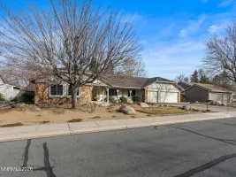 7960 Meadow Vista, Reno, Nevada 89511, 4 Bedrooms Bedrooms, ,2 BathroomsBathrooms,Residential,Residential,Meadow Vista,260002714