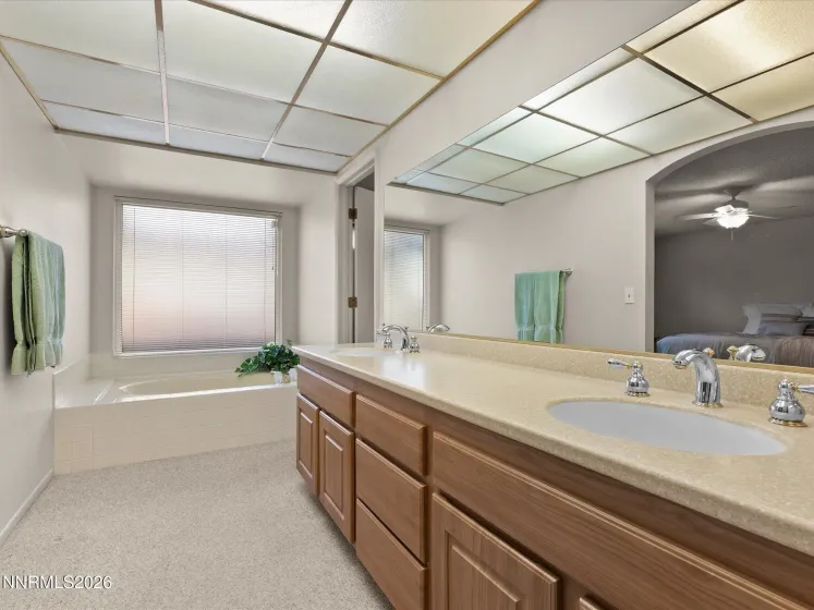 7960 Meadow Vista, Reno, Nevada 89511, 4 Bedrooms Bedrooms, ,2 BathroomsBathrooms,Residential,Residential,Meadow Vista,260002714