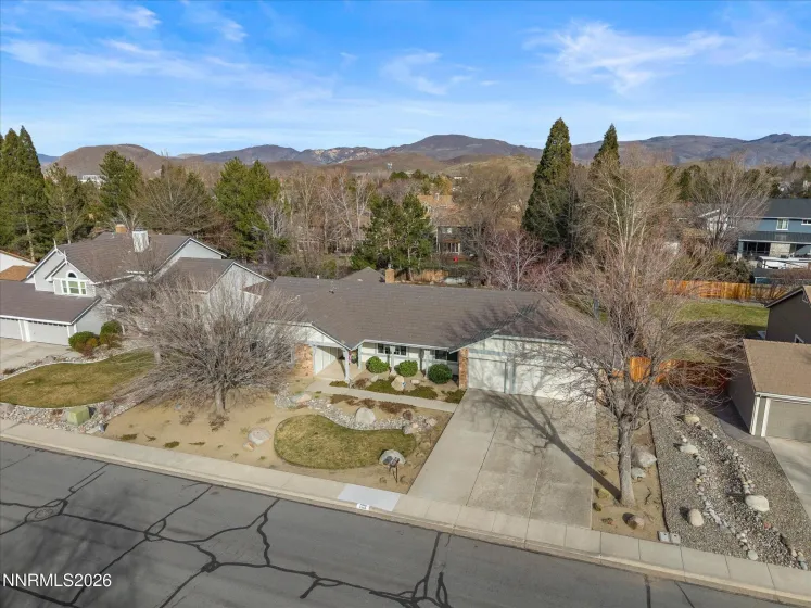 7960 Meadow Vista, Reno, Nevada 89511, 4 Bedrooms Bedrooms, ,2 BathroomsBathrooms,Residential,Residential,Meadow Vista,260002714