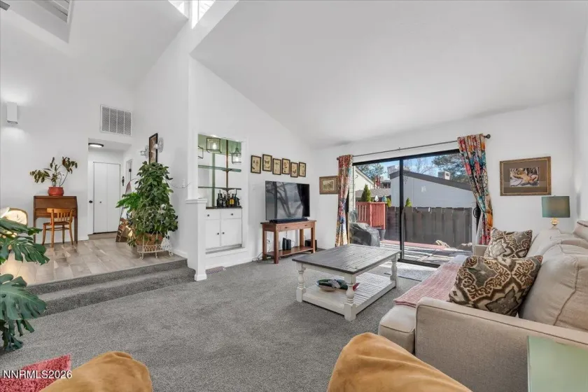 3902 Sarah, Reno, Nevada 89509, 2 Bedrooms Bedrooms, ,2 BathroomsBathrooms,Residential,Residential,Sarah,260002715