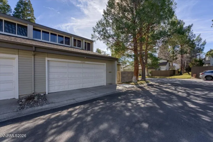 3902 Sarah, Reno, Nevada 89509, 2 Bedrooms Bedrooms, ,2 BathroomsBathrooms,Residential,Residential,Sarah,260002715
