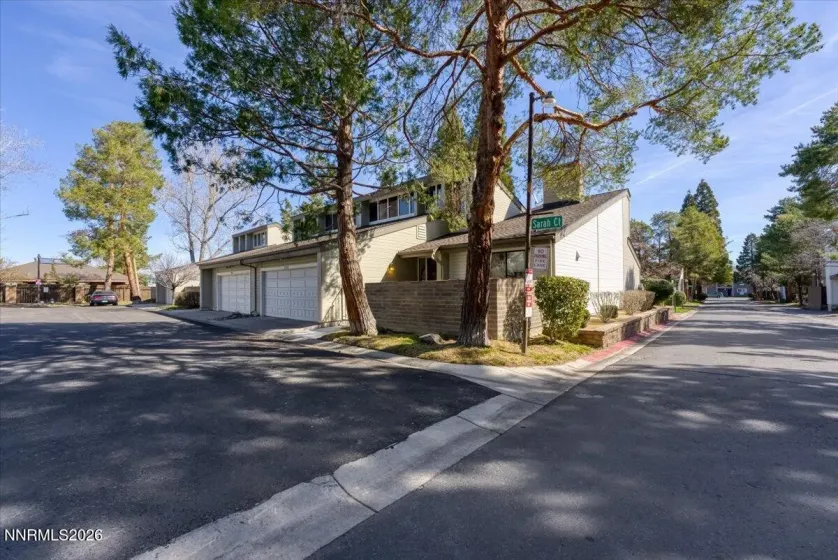 3902 Sarah, Reno, Nevada 89509, 2 Bedrooms Bedrooms, ,2 BathroomsBathrooms,Residential,Residential,Sarah,260002715