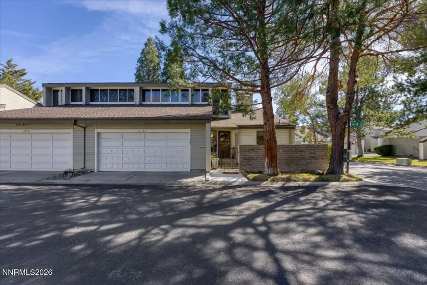 3902 Sarah, Reno, Nevada 89509, 2 Bedrooms Bedrooms, ,2 BathroomsBathrooms,Residential,Residential,Sarah,260002715