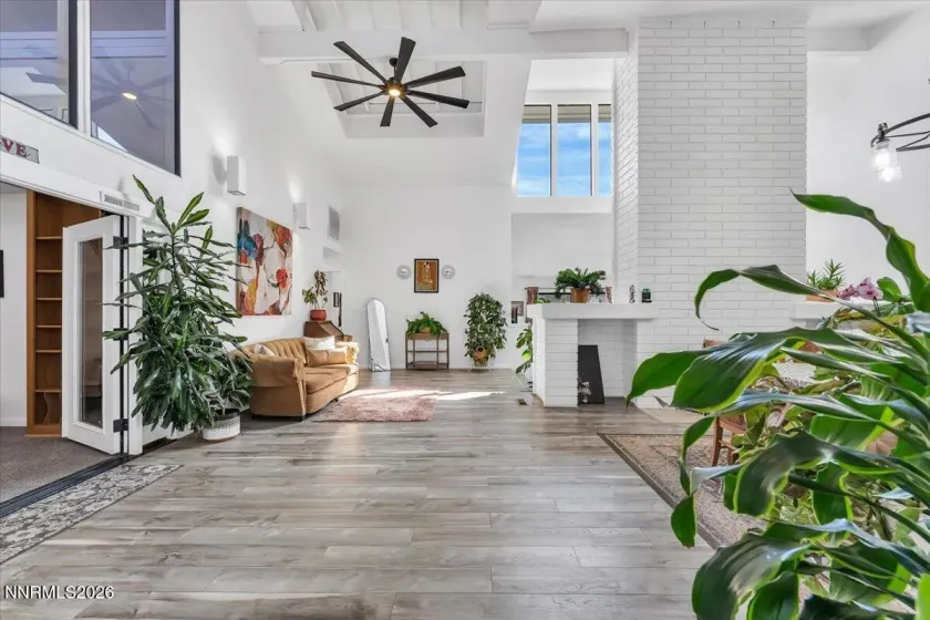 3902 Sarah, Reno, Nevada 89509, 2 Bedrooms Bedrooms, ,2 BathroomsBathrooms,Residential,Residential,Sarah,260002715