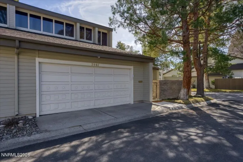3902 Sarah, Reno, Nevada 89509, 2 Bedrooms Bedrooms, ,2 BathroomsBathrooms,Residential,Residential,Sarah,260002715