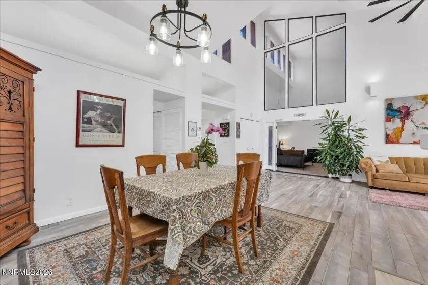 3902 Sarah, Reno, Nevada 89509, 2 Bedrooms Bedrooms, ,2 BathroomsBathrooms,Residential,Residential,Sarah,260002715