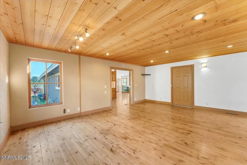 21410 Sazarac, Reno, Nevada 89521, 4 Bedrooms Bedrooms, ,3 BathroomsBathrooms,Residential,Residential,Sazarac,250057800